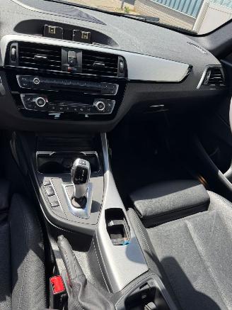 BMW 1-serie 118i AUTOMAAT Edition M Sport Shadow High Executive picture 10