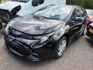 damaged passenger cars Toyota Corolla Touring Sports Hybrid 140 AUTOMAAT Comfort 2026/3