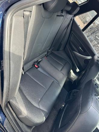 BMW 3-serie 320i AUTOMAAT Executive Sport picture 12