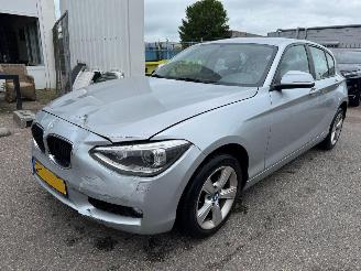 Voiture accidenté BMW 1-serie 116i AUTOMAAT Upgrade Edition 2013/3