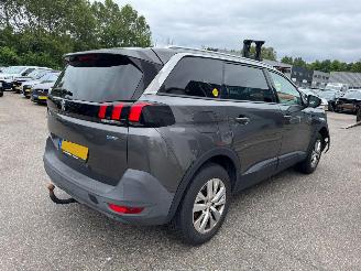 Peugeot 5008 1.2 PureTech Active picture 5