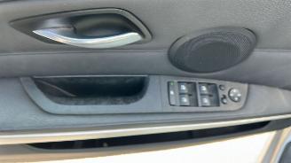 BMW 3-serie 330d AUTOMAAT Dynamic picture 16