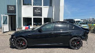 Alfa Romeo Giulia 2.0 T AWD Veloce 280 PK ! picture 2