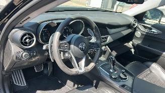 Alfa Romeo Giulia 2.0 T AWD Veloce 280 PK ! picture 13