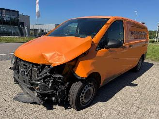 uszkodzony samochody ciężarowe Mercedes Vito 114 AUTOMAAT CDI Lang 2022/4