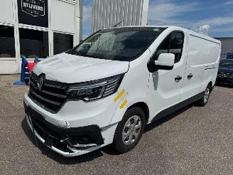 Schade bestelwagen Renault Trafic 2.0 dCi 130 T30 L2H1 Work Edition 2023/1