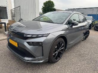 krockskadad bil auto Skoda Enyaq 85 Sportline 2025/12