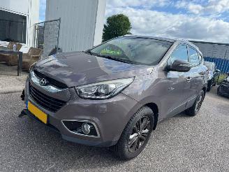 damaged passenger cars Hyundai Ix35 1.6i GDI Go! 2014/11