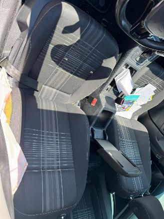 Volkswagen Golf 1.4 AUTOMAAT TSI ACT Business Edition R Connected picture 14