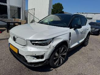 Unfallwagen Volvo XC40 Recharge P8 AWD R-Design 2020/12
