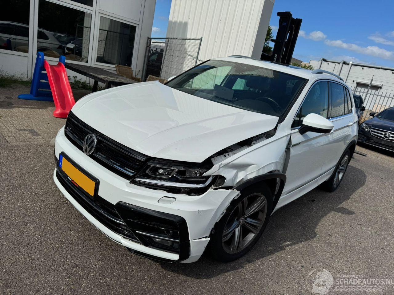 Volkswagen Tiguan 2.0 AUTOMAAT TSI 4Motion Highline Business R