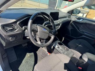 Ford Focus Wagon 1.5 AUTOMAAT  EcoBlue Titanium Business picture 8