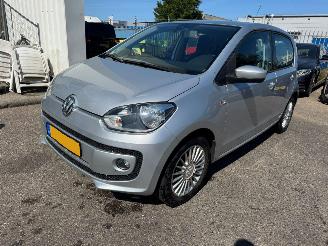 Coche accidentado Volkswagen Up! 1.0 high up! BlueM. 2013/3