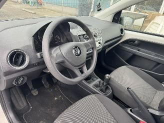 Volkswagen Up! 1.0 BMT up! beats picture 12