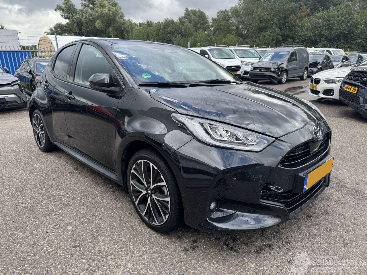 Toyota Yaris 1.5 Hybrid aut bj 2026  115 Dynamic