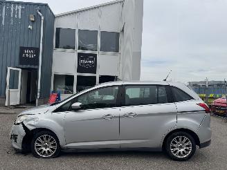 Unfallwagen Ford Grand C-Max 1.6 EcoBoost Titanium 7p. 2011/3