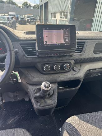 Renault Trafic 2.0 Blue dCi BJ 2024 110 T30 L2H1 Start picture 10