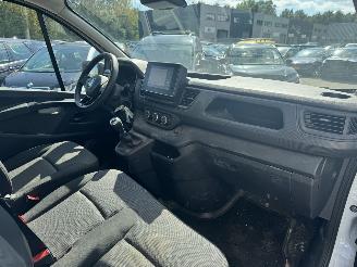 Renault Trafic 2.0 Blue dCi BJ 2024 110 T30 L2H1 Start picture 14