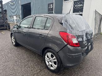 Opel Corsa 1.2 16v Berlin picture 3