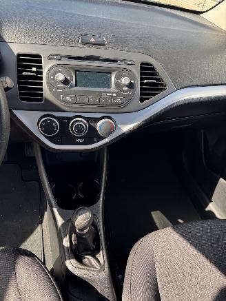 Kia Picanto 1.0 CVVT ISG Airco picture 10