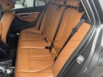 BMW 3-serie 318i Luxury Edition picture 12