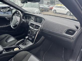 Volvo V-40 2.0 D2 Inscription picture 15