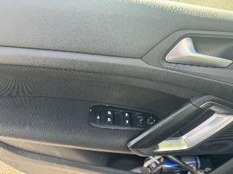 Peugeot 308 1.2 e-THP Blue Lease Premium AUTOMAAT picture 11