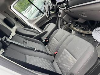 Ford Transit 350 2.0 TDCI L2H2 Trend picture 16