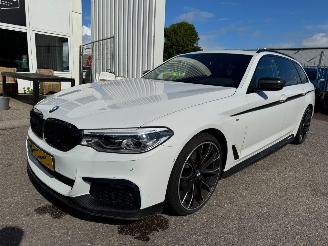krockskadad bil auto BMW 5-serie Touring 520i High Executive Edition 2019/10