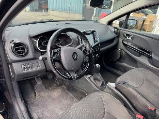 Renault Clio 0.9 TCe Expression picture 10