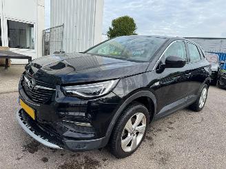 Voiture accidenté Opel Grandland X 1.2 AUTOMAAT Turbo Innovation 2020/11