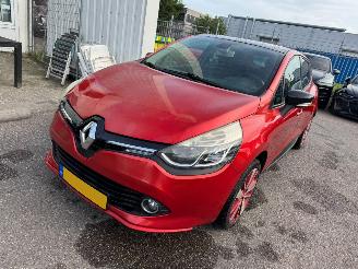 Avarii autoturisme Renault Clio 0.9 TCe Dynamique 2013/9