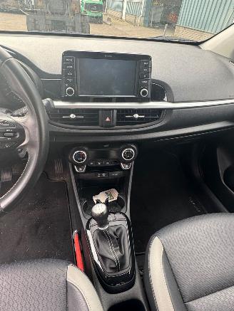 Kia Picanto 1.0 CVVT Design Edition picture 11