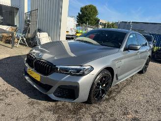krockskadad bil auto BMW 5-serie 530e AUTOMAAT Business Edition Plus 2023/7