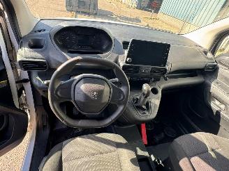 Peugeot Partner 1.5 BlueHDI Premium Long picture 12