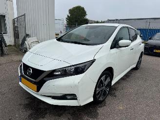 Schadeauto Nissan Leaf N-Connecta 40 kWh 2020/8