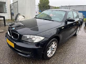 Unfallwagen BMW 1-serie 116i Introduction 2007/11