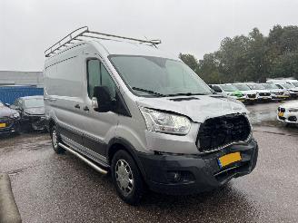 Ford Transit 330 2.0 AUTOMAAT TDCI L2H2 Trend 130 PK picture 6
