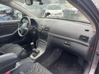 Toyota Avensis 1.8 VVTi Luna picture 13
