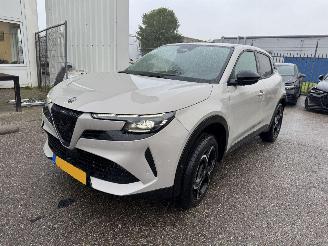 Vaurioauto  passenger cars Alfa Romeo Junior 1.2 Turbo Hybrid Ibrida Ti AUTOMAAT 2026/3