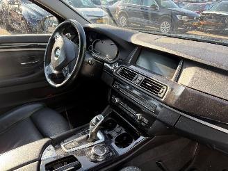 BMW 5-serie 535i  AUTOMAAT High Executive picture 9
