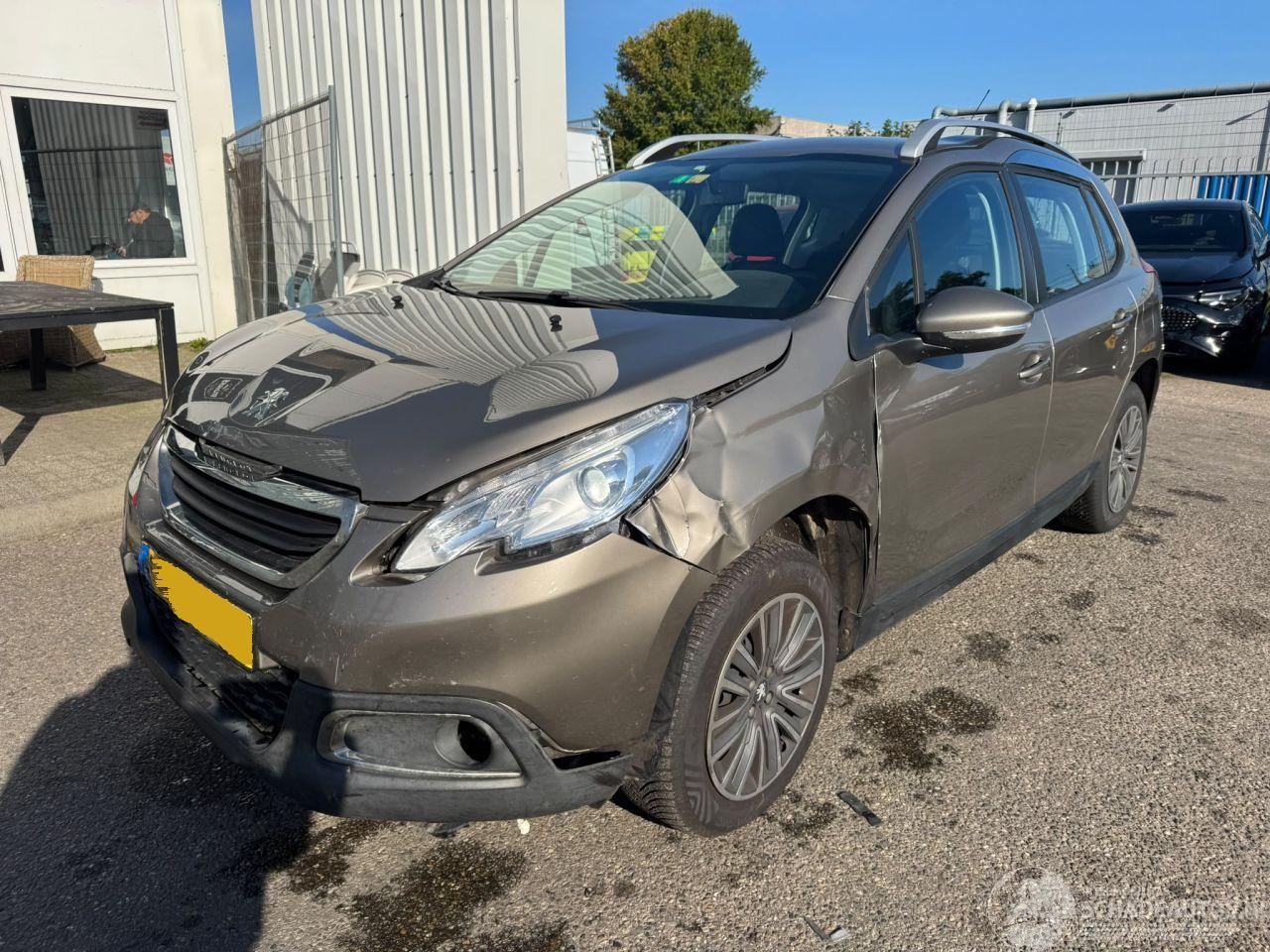 Peugeot 2008 1.2 PureTech Blue Lion