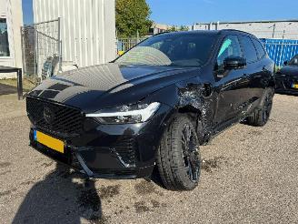Schadeauto Volvo Xc-60 2.0 T6 Plug-in hybrid AWD Ultra Black Edition 2025/9