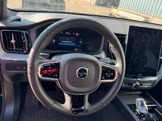 Volvo Xc-60 2.0 T6 Plug-in hybrid AWD Ultra Black Edition picture 11