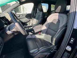 Volvo Xc-60 2.0 T6 Plug-in hybrid AWD Ultra Black Edition picture 21