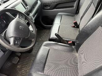 Peugeot Expert 2.0 BlueHDI 180 Compact Urban 180 PK picture 16