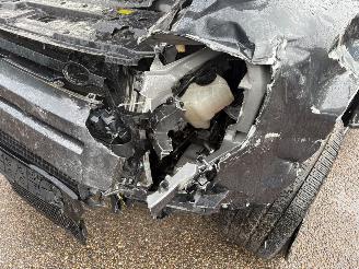 Land Rover Defender 110 2.0 AUTOMAAT P300e 110 X-Dynamic SE 300 PK picture 12