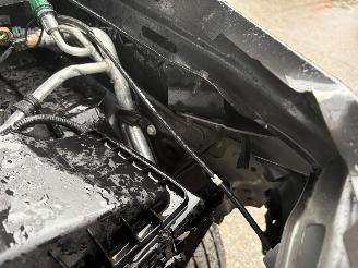 Land Rover Defender 110 2.0 AUTOMAAT P300e 110 X-Dynamic SE 300 PK picture 13