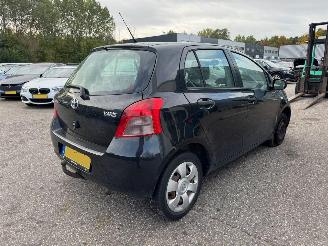 Toyota Yaris 1.0 VVTi Spirit picture 5