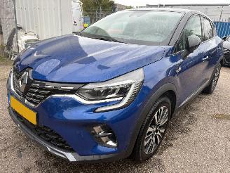 Auto incidentate Renault Captur 1.6 E-Tech Plug-in Hybrid 160 Initiale Paris 2021/11